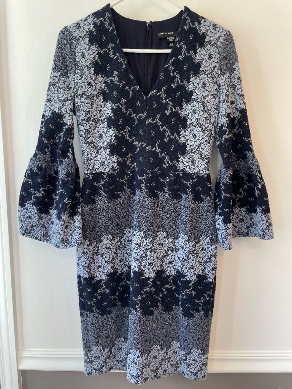Maggy London navy blue floral jacquard midi dress with peplum sleeves size 4
